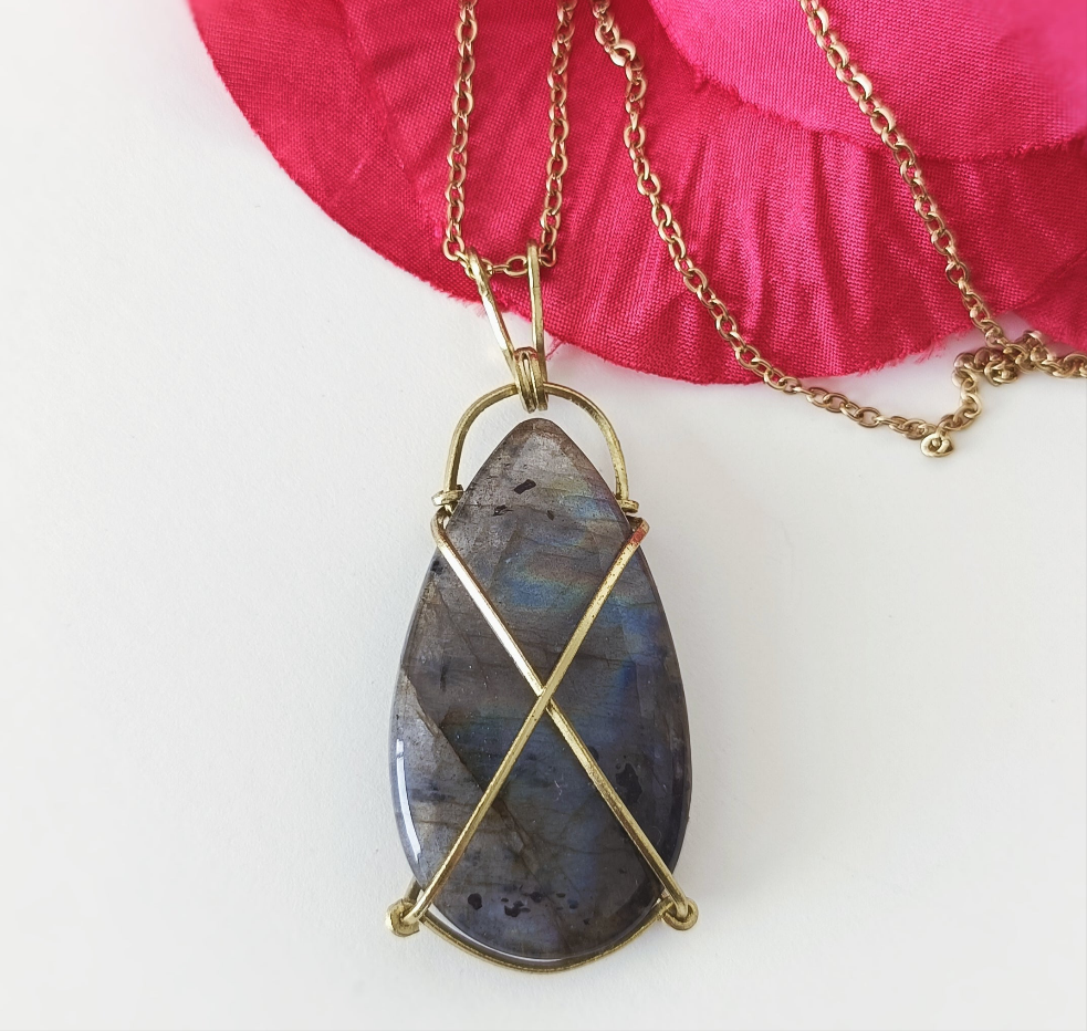 Artisanat pierre naturelle collier labradorte