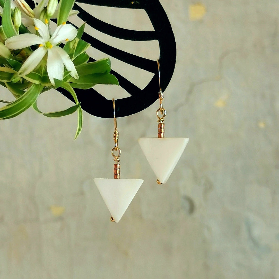 Boucles d'oreilles crochets et nacre naturelle