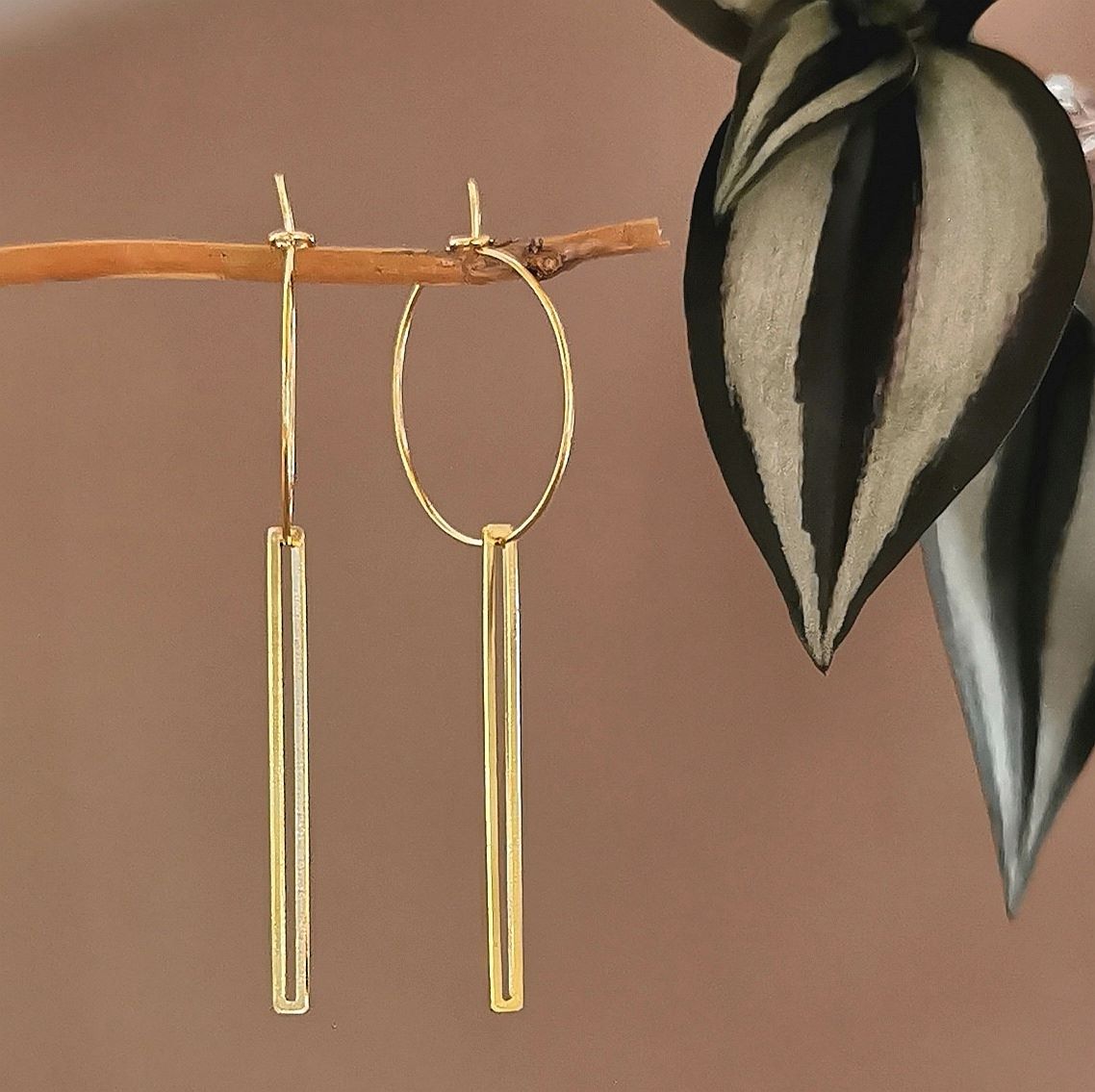Boucles d'oreilles créoles en laiton brut SIMPLY