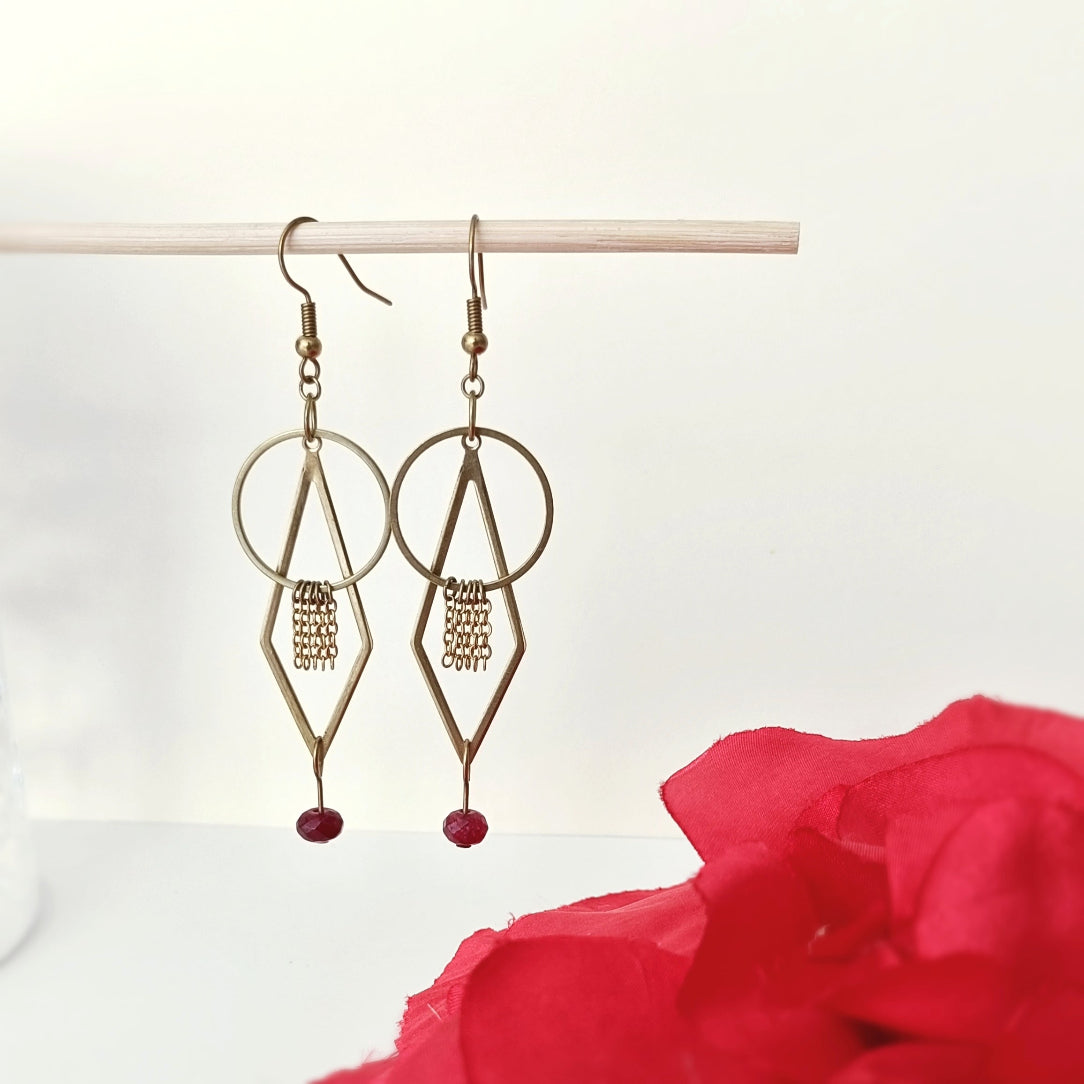 Boucles d'oreilles avec cercle et losange laiton brut et pierres naturelles