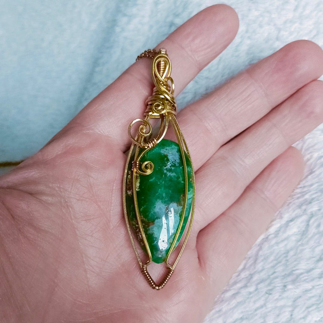 Tressage de fils de laiton wirewrapping et chrysoprase