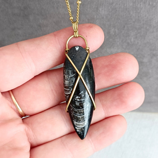 LISON pendentif tressé - Orthoceras
