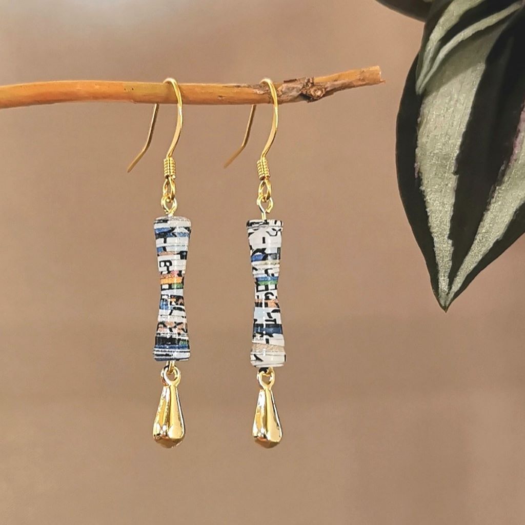 Boucles d'oreilles Strip dorées à l'or fin et perles en papier